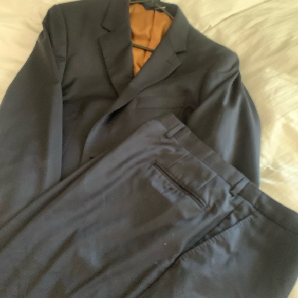 Mens suit - Picture 2 of 5